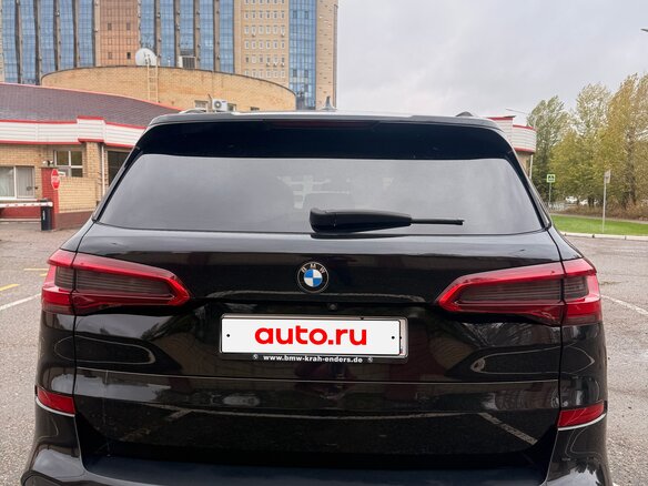 2019 BMW X5 M50d IV (G05/G18), чёрный, 7300000 рублей - вид 5