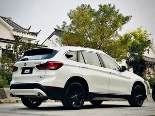 2022 BMW X1 Long 20Li sDrive II (F48) Рестайлинг, белый, 2400004 рублей, вид 4