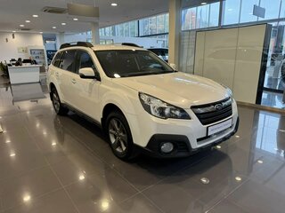2014 Subaru Outback IV Рестайлинг, белый, 1330000 рублей, вид 3