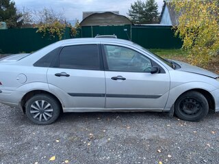2001 Ford Focus I (North America), серебристый, 170000 рублей, вид 2