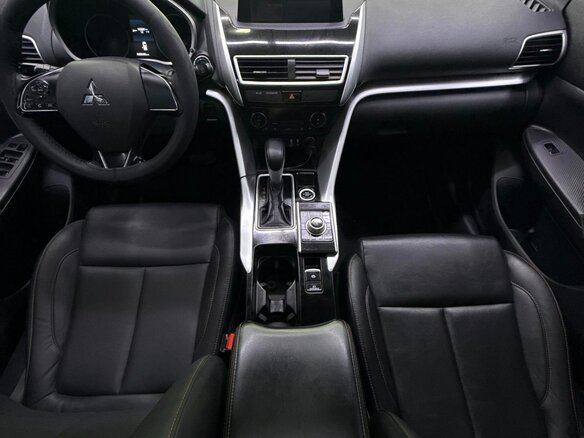 2022 Mitsubishi Eclipse Cross I Рестайлинг, белый, 1770000 рублей - вид 6
