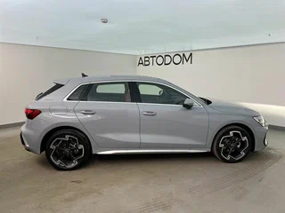 2025 Audi A3 Sportback 35 TFSI IV (8Y) Рестайлинг, серый, 3900000 рублей, вид 4