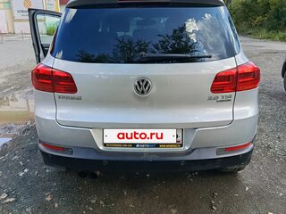 2011 Volkswagen Tiguan I Рестайлинг, серебристый, 1350000 рублей, вид 3