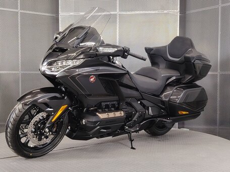 2026 Honda GL 1800 Gold Wing, чёрный, 3899000 рублей, вид 4