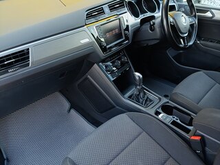 2017 Volkswagen Touran II, серый, 1400000 рублей, вид 5