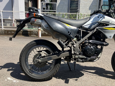 2014 Kawasaki D-tracker 125, белый, 165000 рублей, вид 4