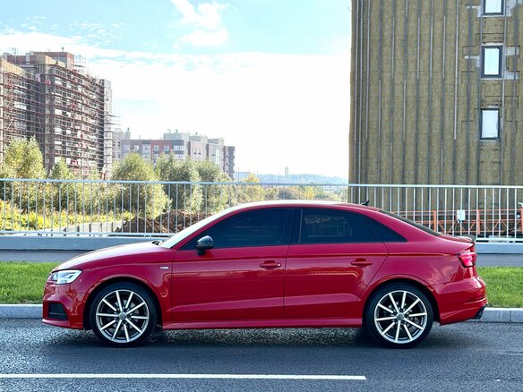 2018 Audi A3 III (8V) Рестайлинг, красный - вид 10