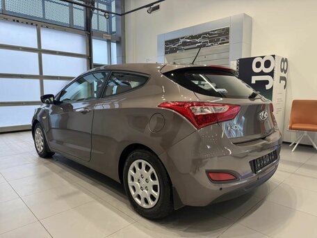 2013 Hyundai i30 II, коричневый, 880000 рублей, вид 4