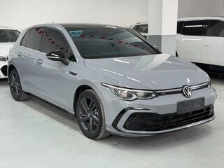 2023 Volkswagen Golf VIII, серый, 1590000 рублей, вид 3