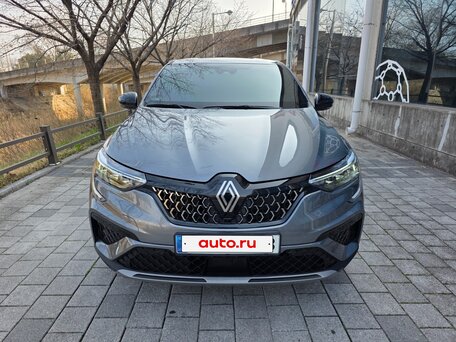 2024 Renault Arkana I Рестайлинг, серебристый, 1665000 рублей, вид 2