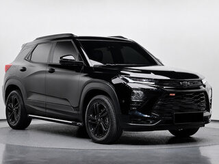 2022 Chevrolet TrailBlazer III, чёрный, 1720000 рублей, вид 2