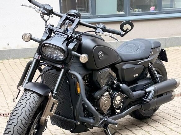 2024 QJMotor SRV 600 V, чёрный, 650000 рублей