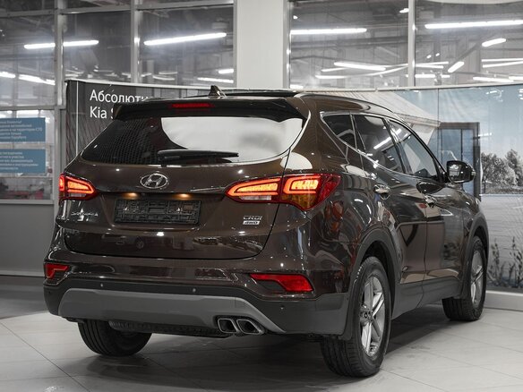 2018 Hyundai Santa Fe III Рестайлинг, коричневый, 2399000 рублей - вид 5