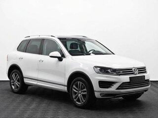 2016 Volkswagen Touareg II Рестайлинг, белый, 2905000 рублей, вид 1
