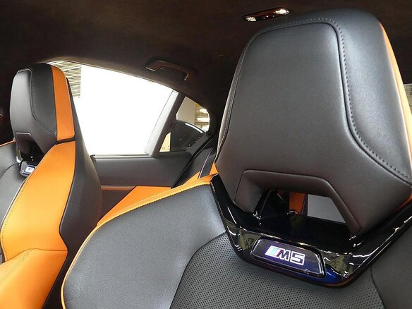 2025 BMW M5 VII (G90), чёрный - вид 17