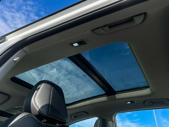 2023 Geely Coolray (Binyue Cool) I Рестайлинг, белый, 2297000 рублей - вид 13