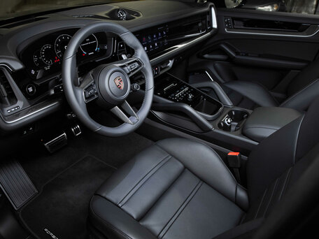 2026 Porsche Cayenne III Рестайлинг, чёрный, 21475000 рублей, вид 2