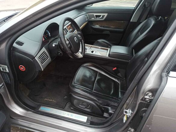 2008 Jaguar XF I, серый, 950000 рублей - вид 9