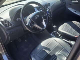 2013 Hyundai Solaris I, чёрный, 660000 рублей, вид 5