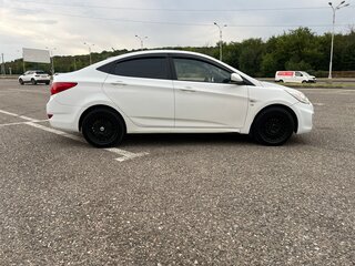 2014 Hyundai Solaris I, белый, 620000 рублей, вид 5