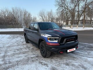 2024 Ram 1500 Quad Cab eTorque V, серый, 10590000 рублей, вид 4