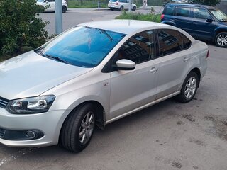 2011 Volkswagen Polo V, жёлтый, 660000 рублей, вид 1