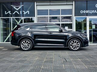 2021 Kia Sorento IV, чёрный, 4050000 рублей, вид 5