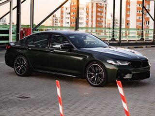 2022 BMW M5 Competition VI (F90) Рестайлинг, зелёный, 7820000 рублей, вид 3