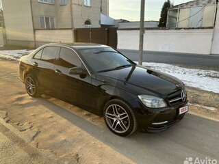 2011 Mercedes-Benz C-Класс 180 BlueEFFICIENCY III (W204), чёрный, 950000 рублей, вид 3
