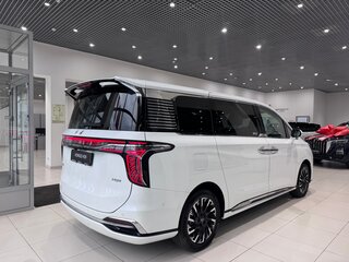 2025 Hongqi HQ9, белый, 6499000 рублей, вид 5