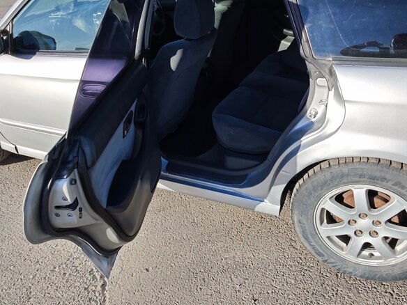2000 Subaru Legacy III, серый, 575999 рублей - вид 11