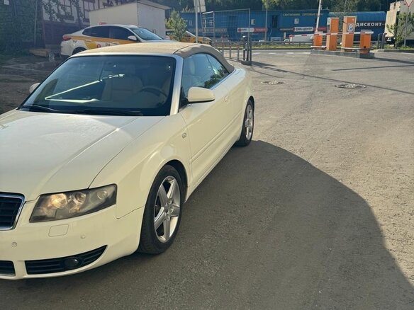 2004 Audi A4 II (B6), белый, 1200000 рублей