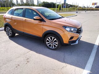 2019 Lada (ВАЗ) XRAY Cross I, золотистый, 1100000 рублей, вид 5