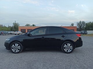 2013 Kia Cerato 6-speed II, чёрный, 850000 рублей, вид 2