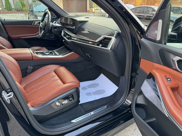 2025 BMW X5 40d IV (G05/G18) Рестайлинг, чёрный, 13200000 рублей - вид 30
