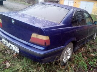 1992 BMW 3 серии 318i III (E36), синий, 135000 рублей, вид 4