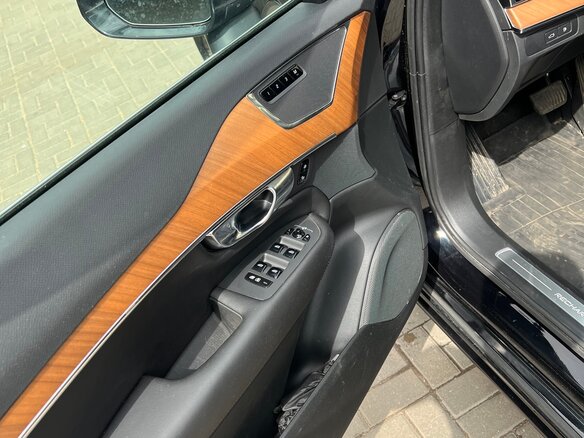 2023 Volvo XC90 Recharge II Рестайлинг 1, чёрный, 4000000 рублей - вид 17