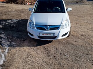 2013 Opel Zafira B Рестайлинг, белый, 640000 рублей, вид 2
