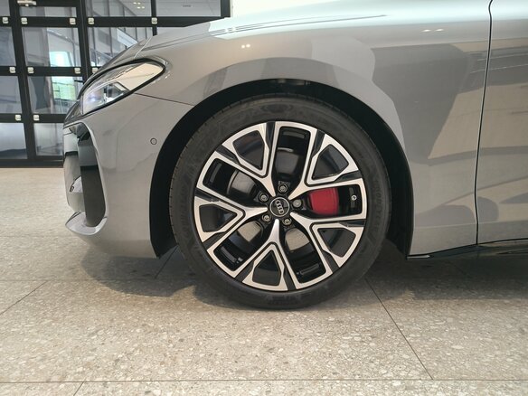 2026 Audi A5 L III (B10), серый, 5770000 рублей - вид 37
