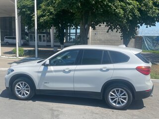 2017 BMW X1 18i sDrive II (F48), белый, 2950000 рублей, вид 1