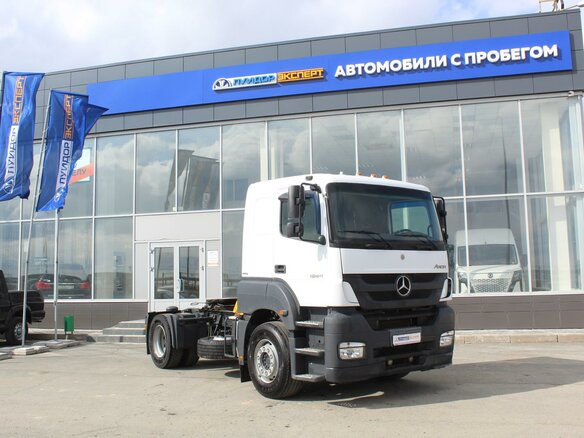 2011 Mercedes-Benz Axor, белый, 1800000 рублей - вид 3