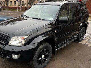 2008 Toyota Land Cruiser Prado 5-speed 120 Series Рестайлинг, чёрный, 3000000 рублей, вид 2
