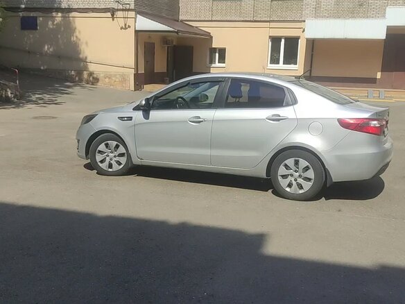 2014 Kia Rio III, серебристый, 750000 рублей - вид 7