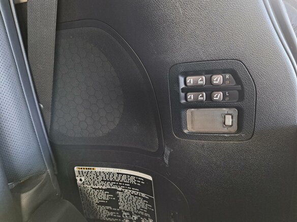 2011 Lexus LX 570 III, чёрный, 2610000 рублей - вид 19