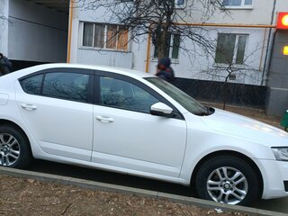 2015 Skoda Octavia III (A7), белый, 1350000 рублей, вид 2