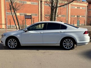2017 Volkswagen Passat B8, белый, 1950000 рублей, вид 3