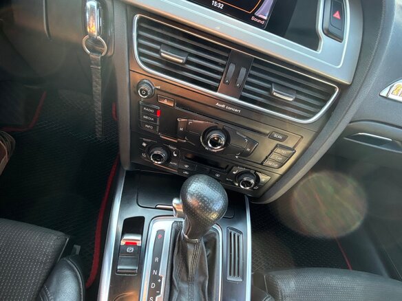 2011 Audi A4 8-speed IV (B8), чёрный, 900000 рублей - вид 15