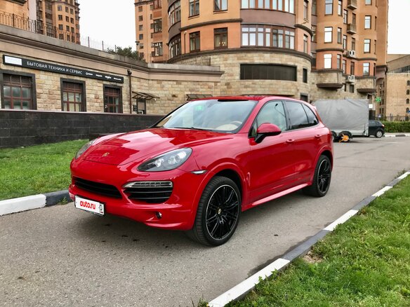 2012 Porsche Cayenne Diesel II (958), красный, 3350000 рублей