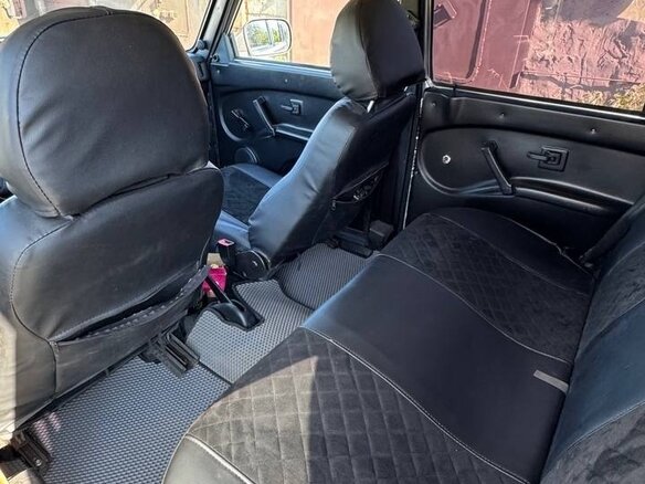 2010 Lada (ВАЗ) 2131 (4x4) I, серебристый, 800000 рублей - вид 6