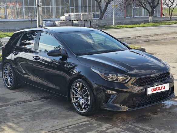 2018 Kia Ceed III, чёрный, 1600000 рублей - вид 6